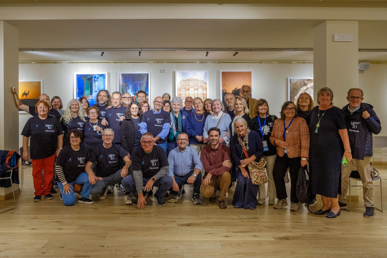 Volontari dell'Associazione per MITO ETS in visita alla Perfume Passage Foundation di Milano